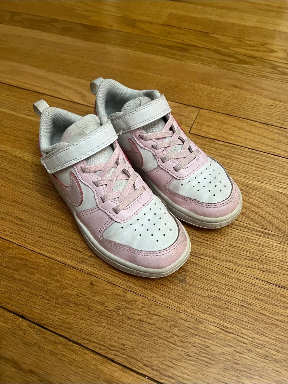 Nike Court Legacy